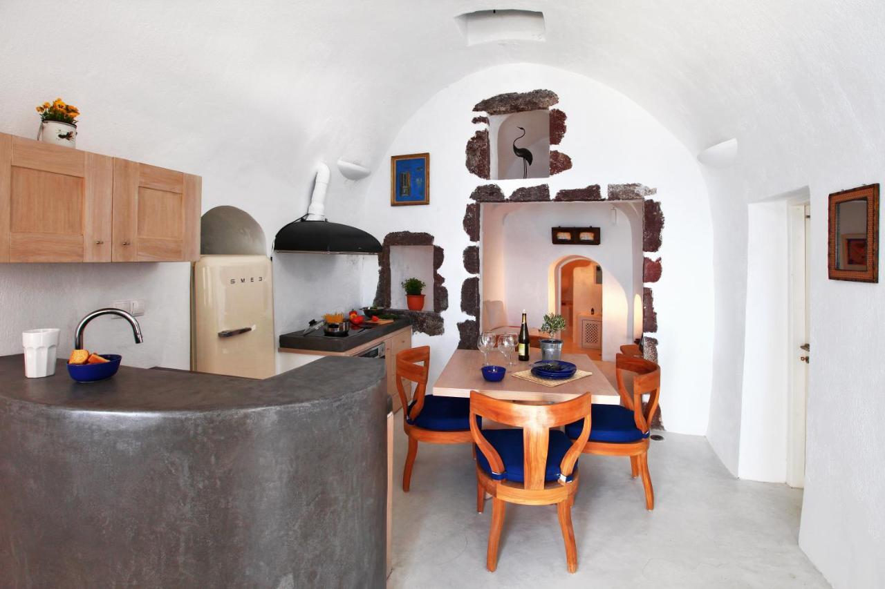Menias Cave House Apartment Oia  Phòng bức ảnh